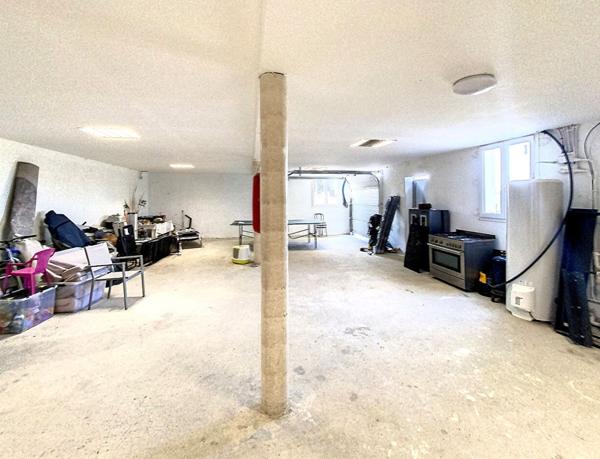 Grande maison 8 pieces sur les hauteurs avec vue degagee proche de Montauban