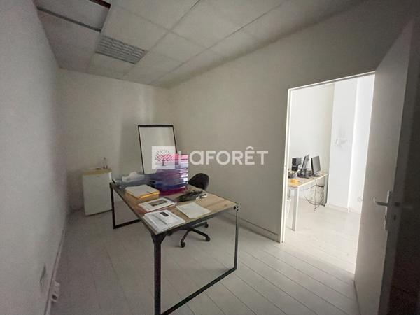 Location local commercial près de VALBONNE - 31 m² - 400 €/mois