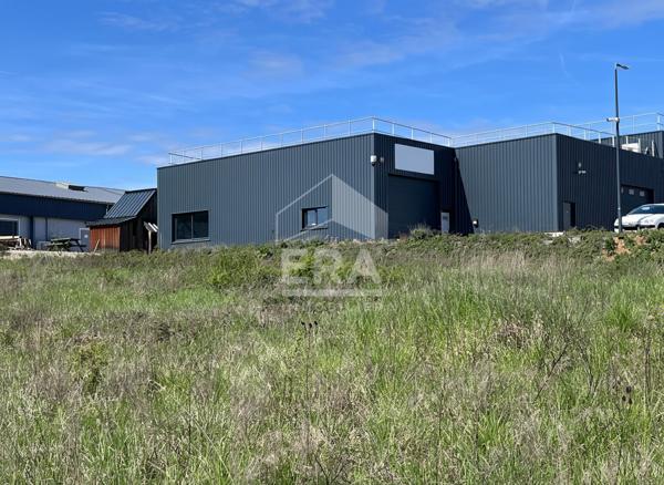 À  LOUER, Local professionnel de 96 m² avec stockage, Zone de Pouilley-les-Vignes