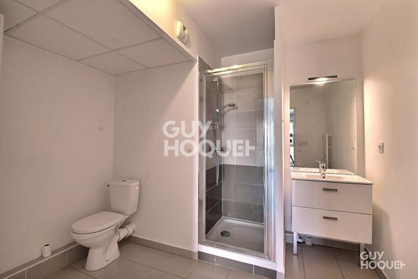 À vendre, Appartement T2 lumineux avec balcon et garage fermé, Saint-Fons (69190)