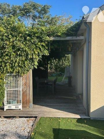 MAISON A VENDRE BAUGE EN ANJOU
Maison de Plain-Pied située 5 minutes de Baugé.
Agréable maiso...