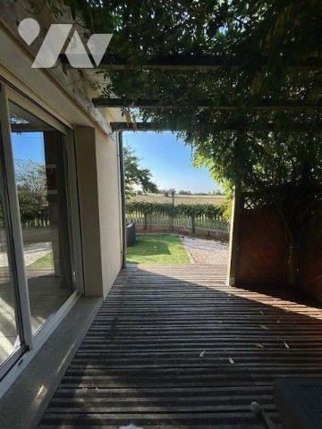 MAISON A VENDRE BAUGE EN ANJOU
Maison de Plain-Pied située 5 minutes de Baugé.
Agréable maiso...