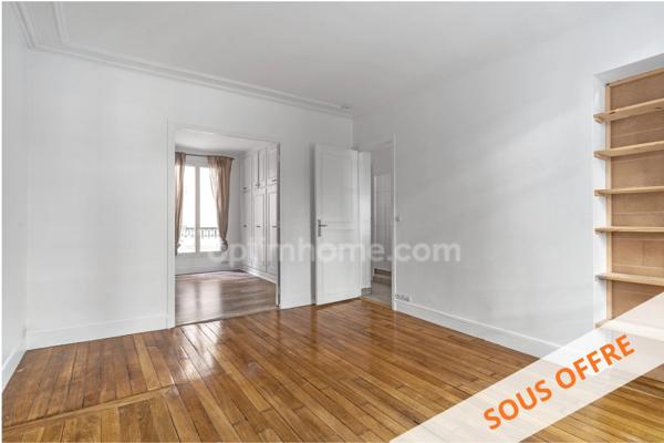 Appartement 3 pièces - 48 m2 - PARIS 20EME
