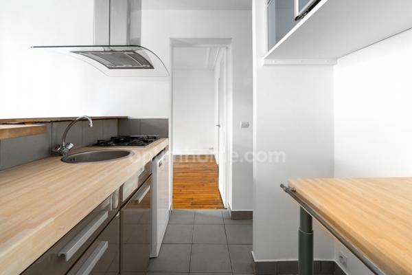 Appartement 3 pièces - 48 m2 - PARIS 20EME