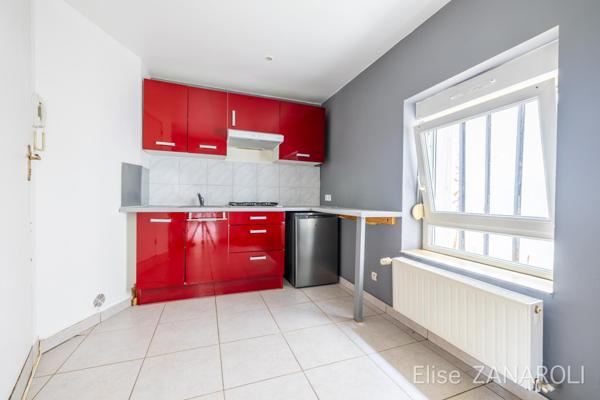 Deux pièces avec stationnement au cente d'Hettange-Grande!