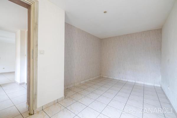 Deux pièces avec stationnement au cente d'Hettange-Grande!