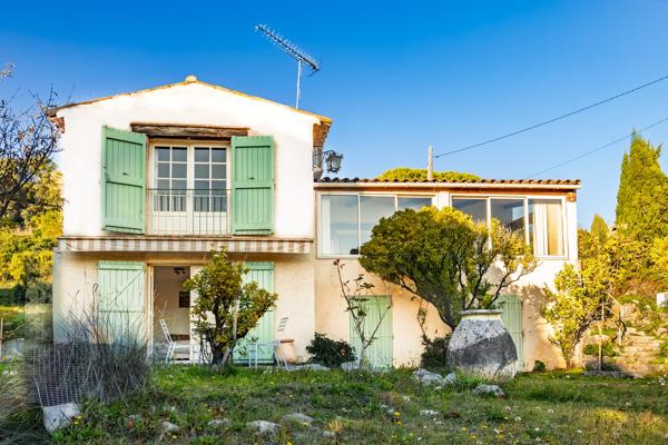 Villa Individuelle de 100m2 au calme et proche du centre