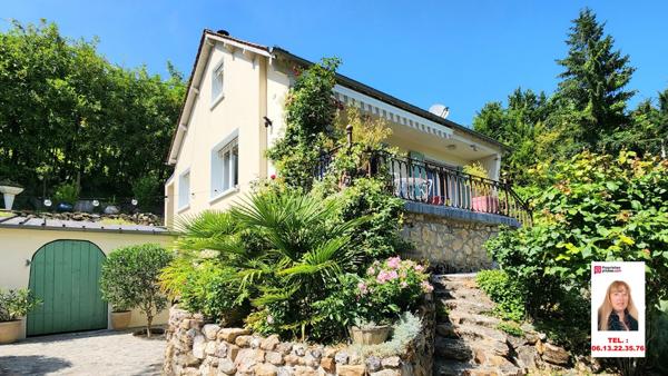 Tosny - Agréable villa avec vue et accès direct à la Seine de 124 m2 -  3 chambres - Bel environnement reposant, calme et reposant -  Terrain 947 m2 - Prix : 383.000 Euros