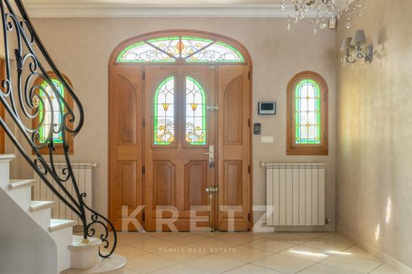 MERIGNAC - Villa 5 chambres de 301 m2 avec piscine & garage