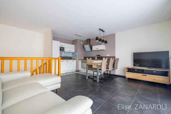 Appartement 2 pièces en Duplex avec terrasses et Garage!