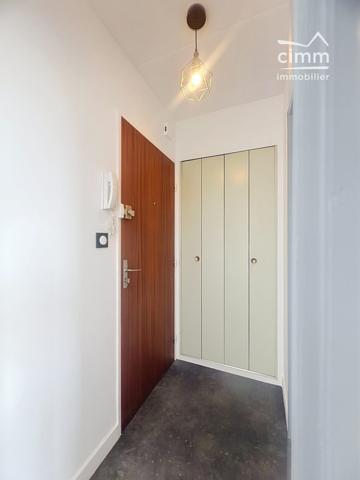 A Louer ! Studio situé à deux pas de la gare de MONTARGIS &nbsp;et des commerces de proximité.
