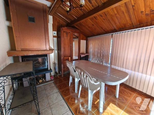 Petit maison avec jardin et garage