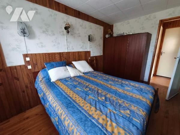 Petit maison avec jardin et garage