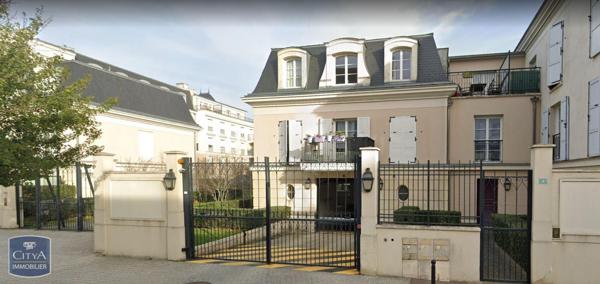 Location parking Serris (77700)