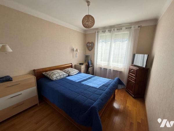 LAVAL, proche gare, Maison sur sous-sol