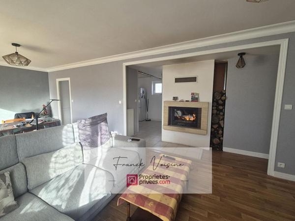 A VENDRE aux Herbiers, Maison de 79 m2 env avec 2 chambres et 1 bureau sur une parcelle de 349 m2 env