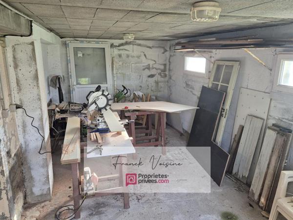 A VENDRE aux Herbiers, Maison de 79 m2 env avec 2 chambres et 1 bureau sur une parcelle de 349 m2 env
