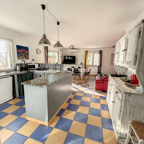 maison au calme avec vue, dépendance et garage