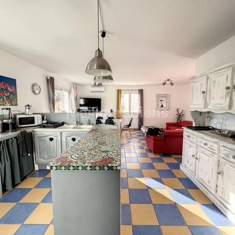 maison au calme avec vue, dépendance et garage