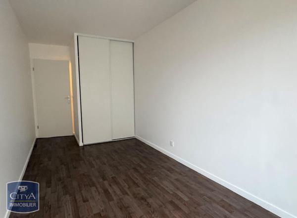 Appartement à louer 4 pièces 75.75m²
