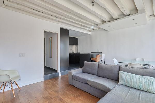 Location meublée - Paris 75001- 1 chambre - 50m²- Les Halles/ rue de la Grande Truanderie