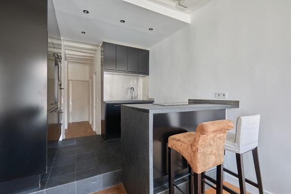 Location meublée - Paris 75001- 1 chambre - 50m²- Les Halles/ rue de la Grande Truanderie