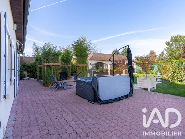 Maison à vendre 8 pièces 242 m² Serris