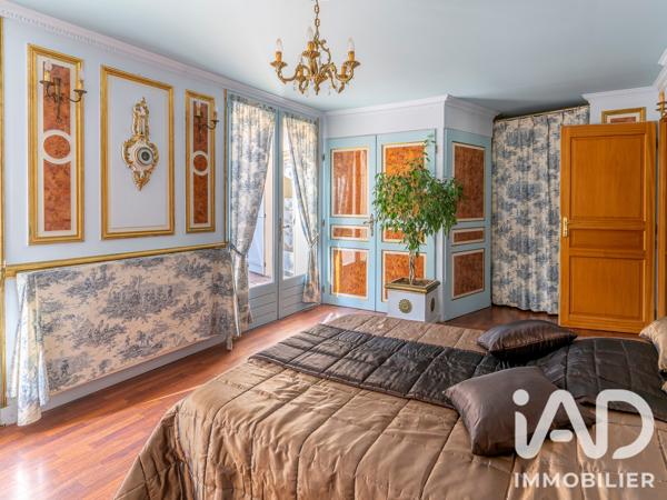 Maison à vendre 8 pièces 242 m² Serris