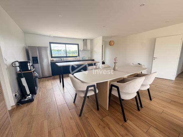 EXCLUSIVITÉ – Maison récente avec piscine, 4 chambres, terrain 1 246 m²