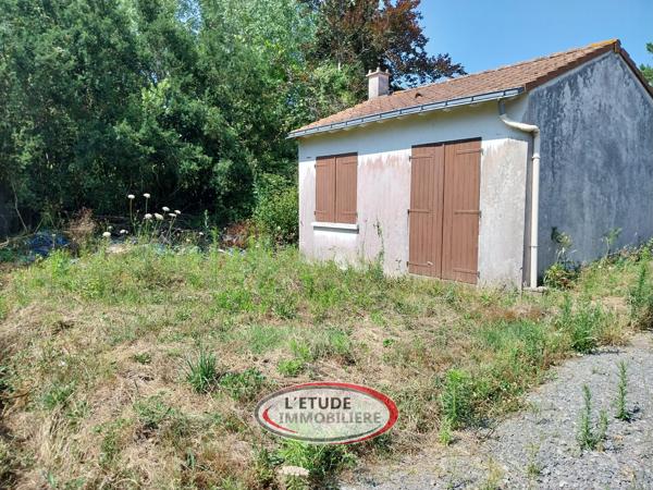 Rezé Ragon : Terrain avec bâti (extension possible) de 337 m².