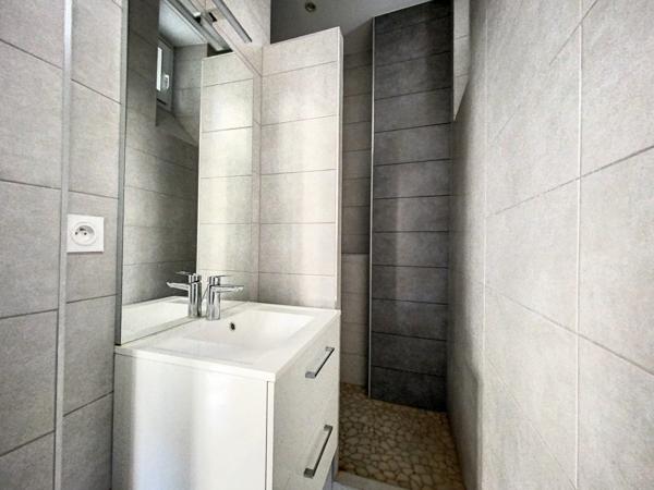 STRASBOURG Forêt-Noire - Magnifique 1P