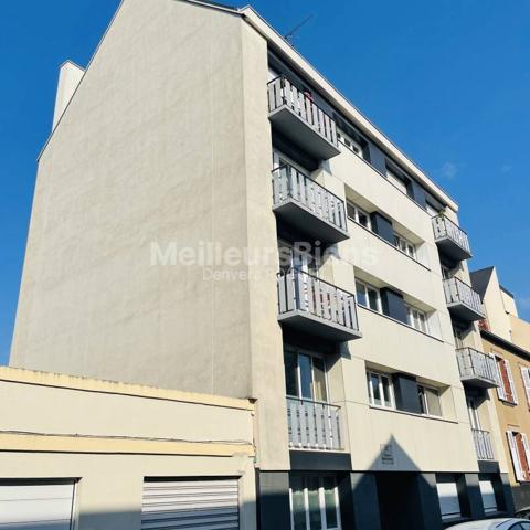Appartement T2 avec balcon, cave et parking