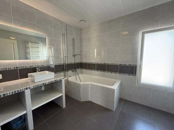 Grande maison familiale de 194 m² à Lahontan