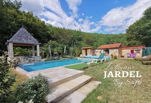 VILLA SPACIEUSE 4 CH - PISCINE - ENVIRONNEMENT CALME -