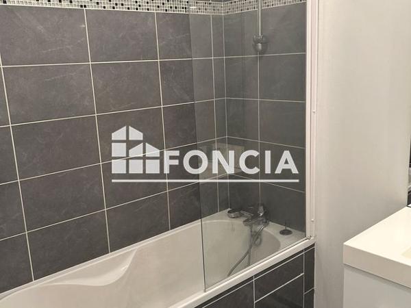 Location Appartement 3 pièces 72.42 m² - CARRE FLEURY Fleury Les Aubrais 45400