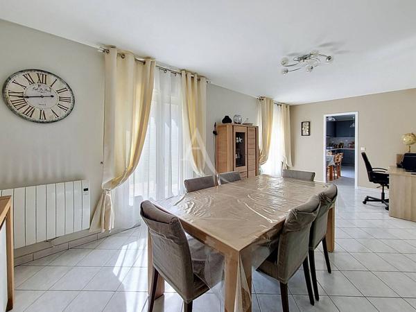 Maison Roissy En Brie 7 pièce(s) 147 m2
