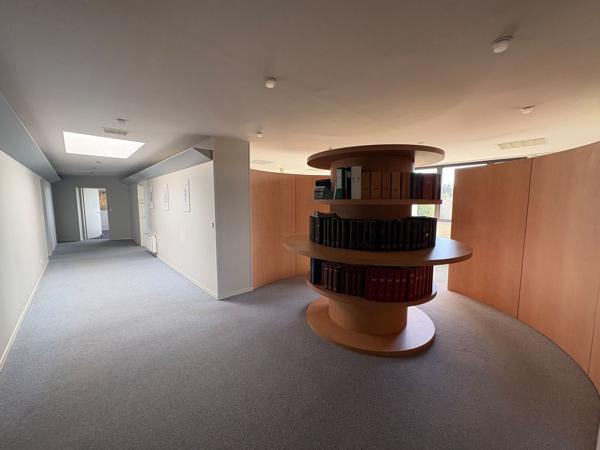 Montargis Bureaux 480 m2 divisibles à vendre