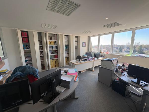 Montargis Bureaux 480 m2 divisibles à vendre