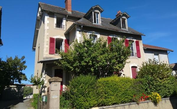 Appartement Aurillac 3 pièce(s) 83 m2 , Aurillac