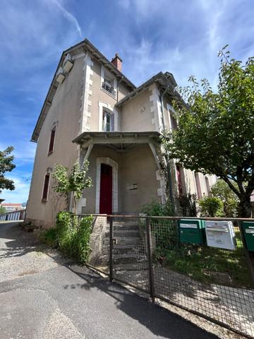 Appartement Aurillac 3 pièce(s) 83 m2 , Aurillac