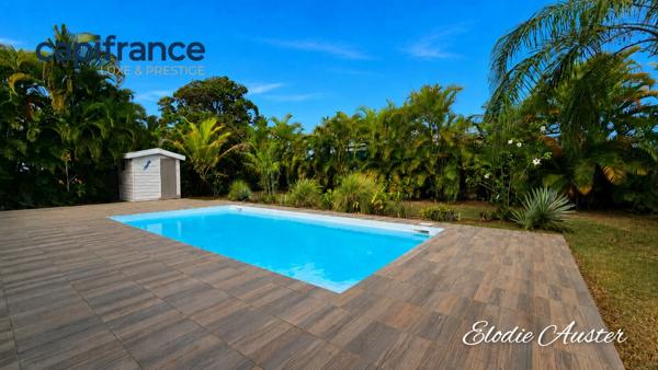 Villa T6 pièces Piscine et Grand jardin arboré  BAIE MAHAULT (971)