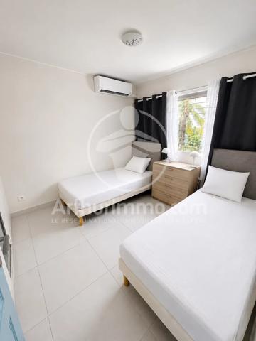 Vente                                                      Appartement
                        
                     3 pièces                      33 m2                     à Les Trois-Îlets