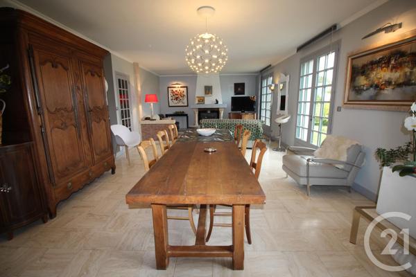 Maison à vendre  6 pièces - 194,60 m2 VALMONT - 76