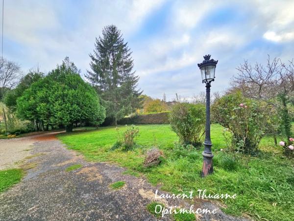 Maison 8 pièces 5 chambres sur terrain de 7372 m²