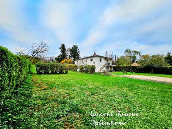 Maison 8 pièces 5 chambres sur terrain de 7372 m²