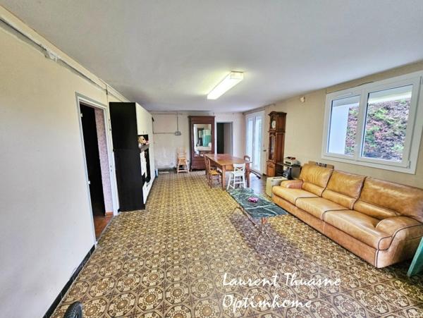 Maison 8 pièces 5 chambres sur terrain de 7372 m²