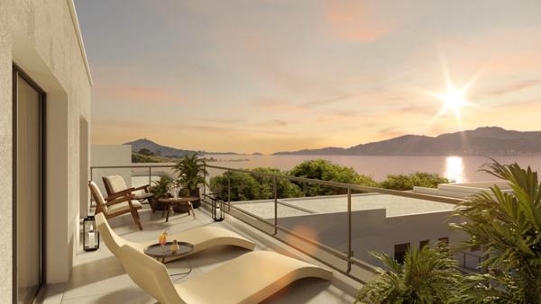 PIETROSELLA (Corse) A vendre appartement 2 pièces, dernier étage, vue mer