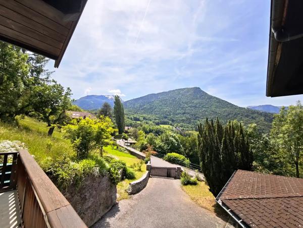 FAVERGES. MAISON MITOYENNE AVEC TERRAIN DE 650M²