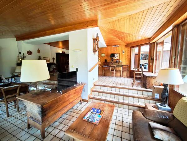 FAVERGES. MAISON MITOYENNE AVEC TERRAIN DE 650M²