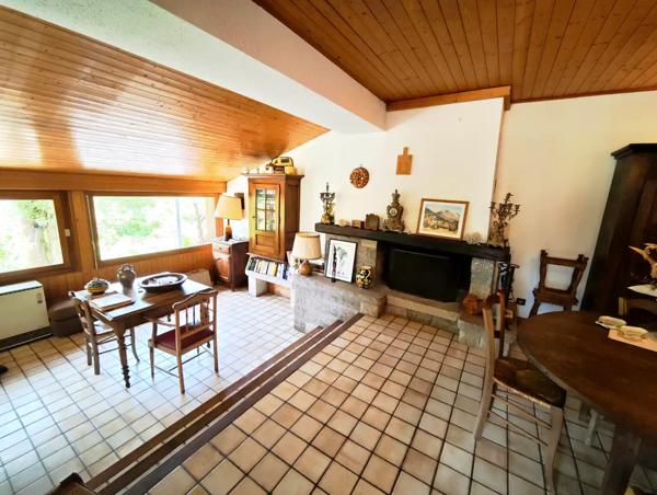 FAVERGES. MAISON MITOYENNE AVEC TERRAIN DE 650M²